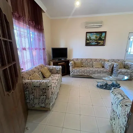 Διαμέρισμα Flat In Τίρανα